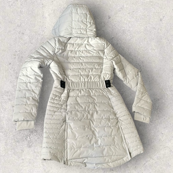 Lole - Women’s Packable Puffer Jacket - Picture 6 of 10